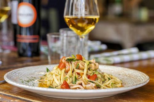 osteriacipollarossa.com